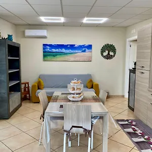 Appartamento Casa Crispino Mansarda N4 Per 3 Persone